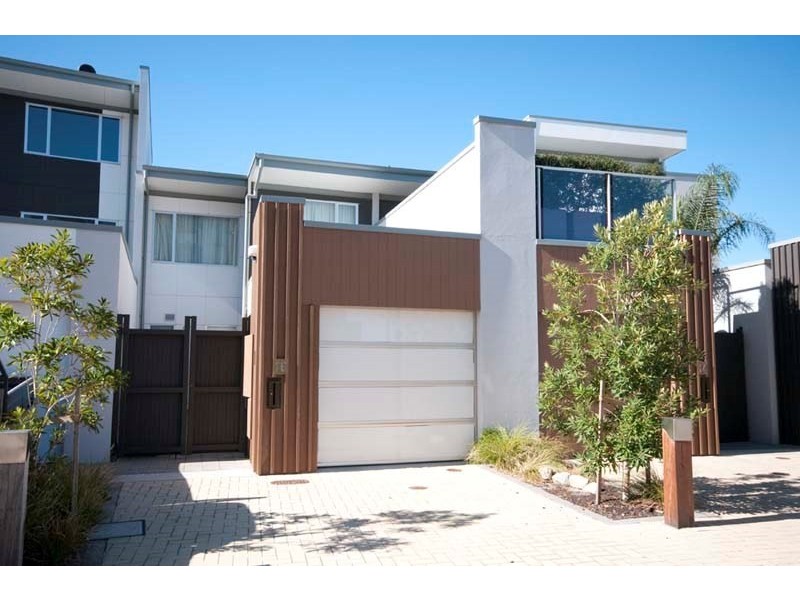 16 Yao Cove,, New Port SA 5015