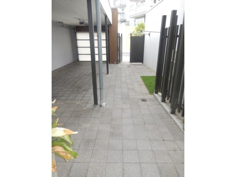 16 Yao Cove,, New Port SA 5015