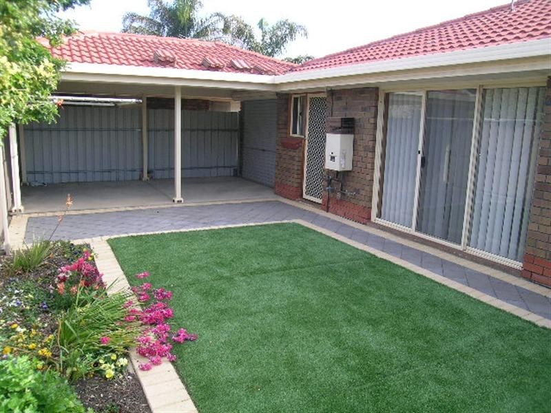 2/19 Russ Avenue, Seaton SA 5023