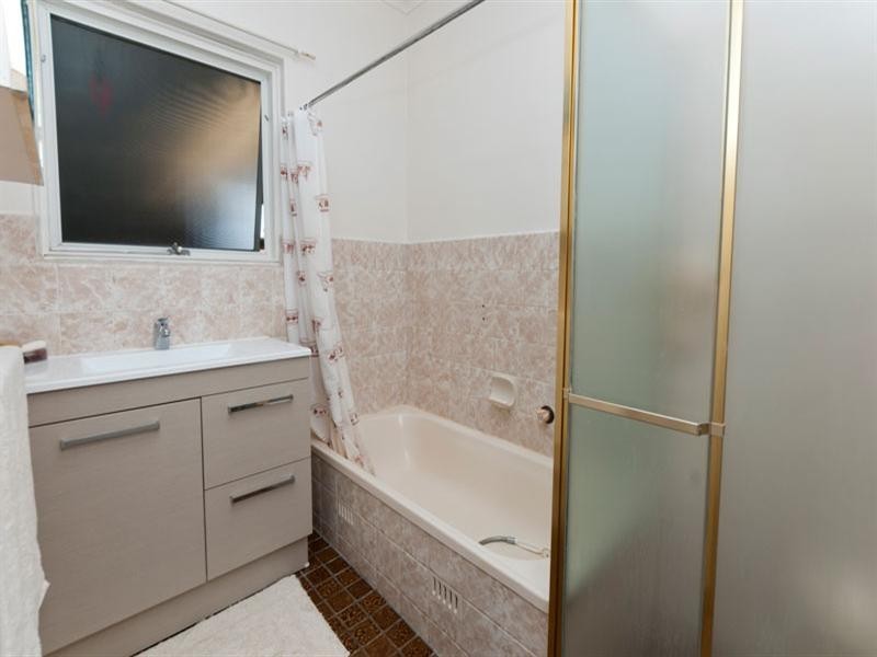 90 Awoonga Road, Hope Valley SA 5090