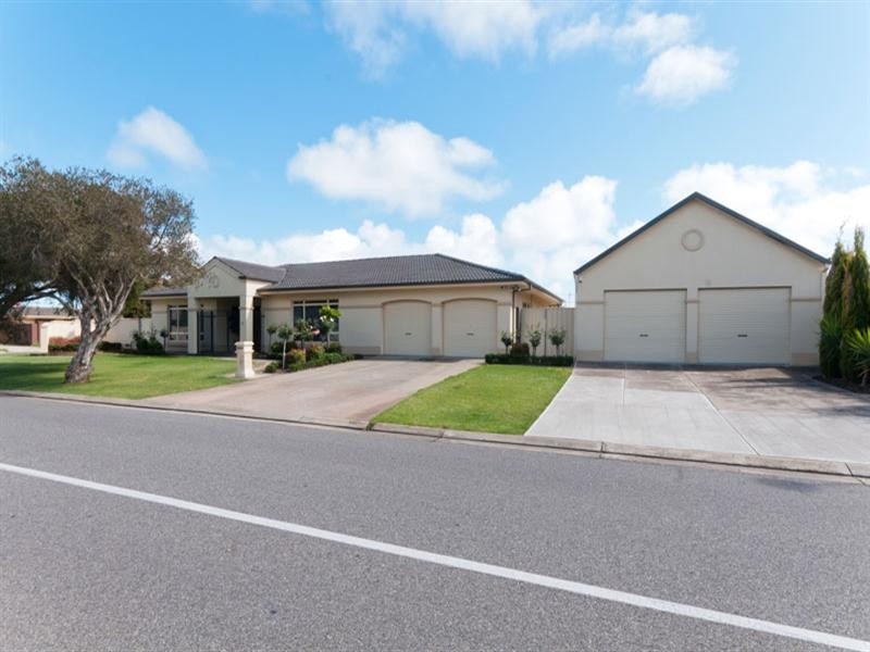 77 Fairford Terrace, West Lakes Shore SA 5020