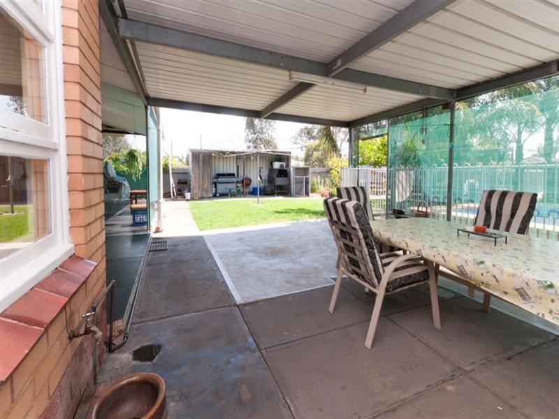 33 Kings Road, Salisbury Downs SA 5108