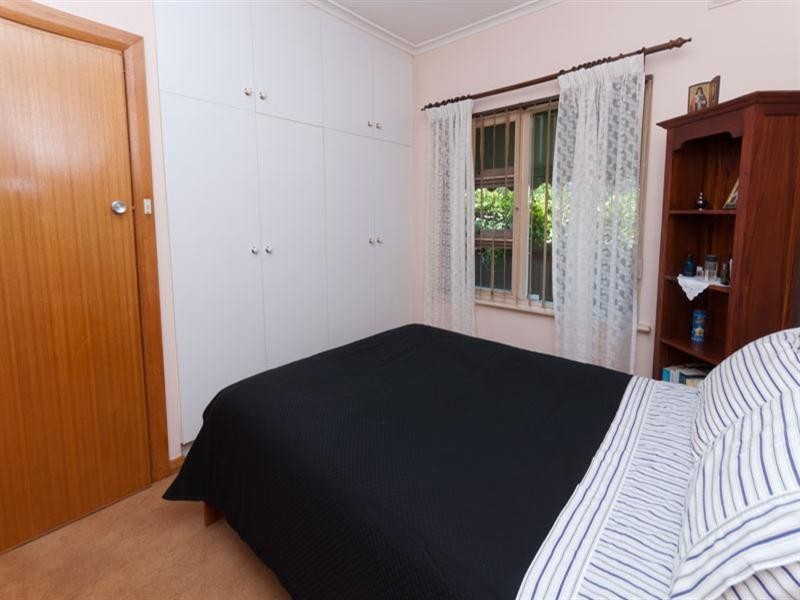 33 Kings Road, Salisbury Downs SA 5108