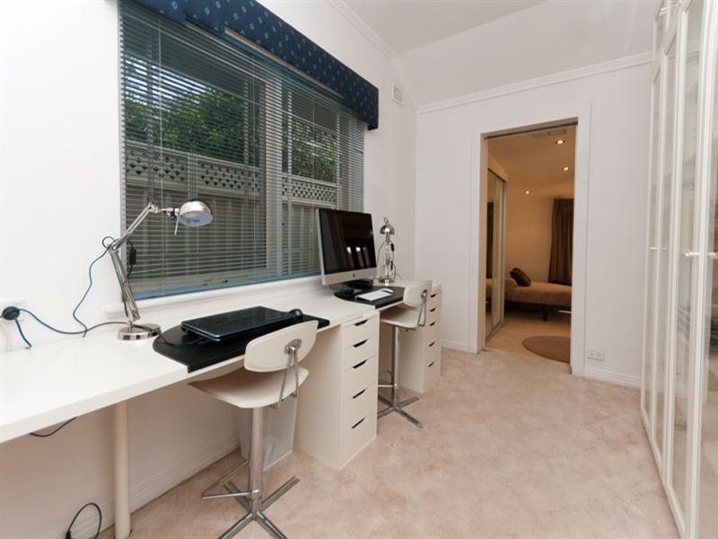 9 Mackirdy Street, Fulham SA 5024