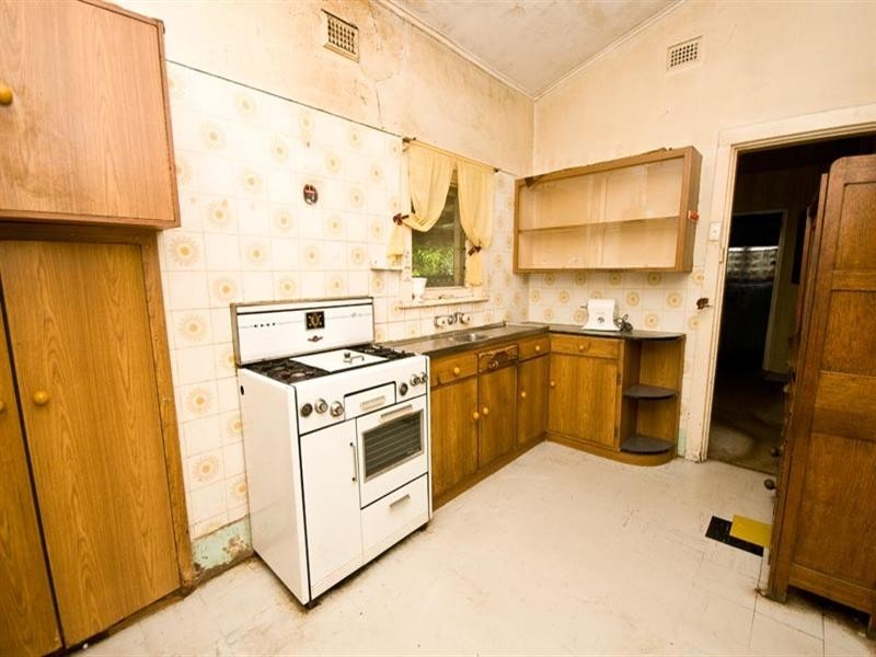 10 Rodney Street, Woodville SA 5011