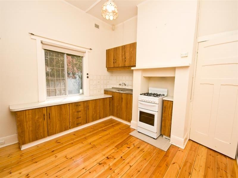 41 Hughes Street North, Woodville SA 5011