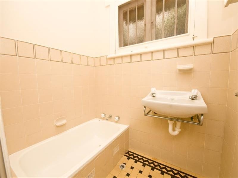 41 Hughes Street North, Woodville SA 5011