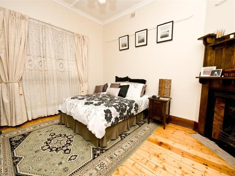 14 Hughes Street South, Woodville SA 5011