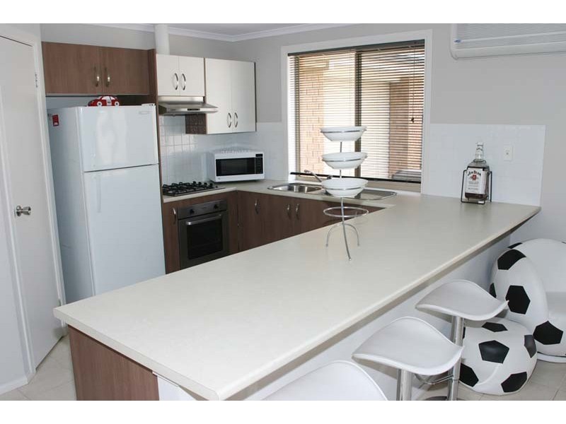 4/12 McGuire Court, Hackham SA 5163