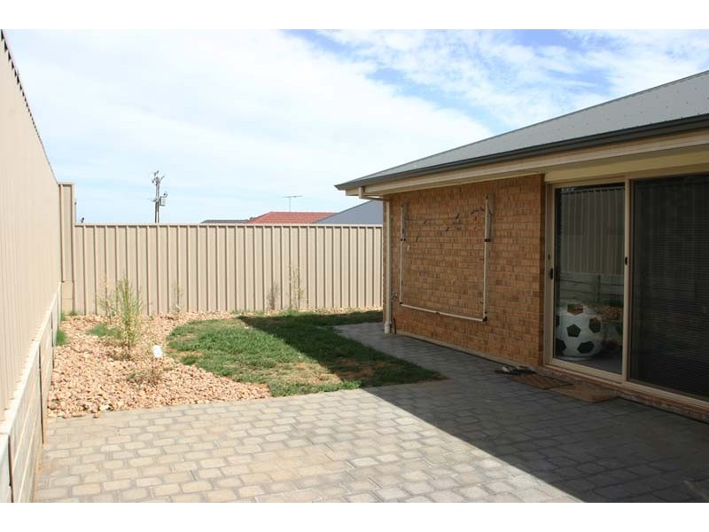 4/12 McGuire Court, Hackham SA 5163