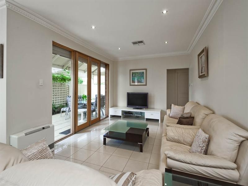 35 Chatswood Crescent, Kidman Park SA 5025