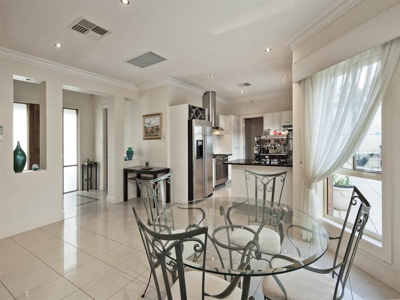 35 Chatswood Crescent, Kidman Park SA 5025