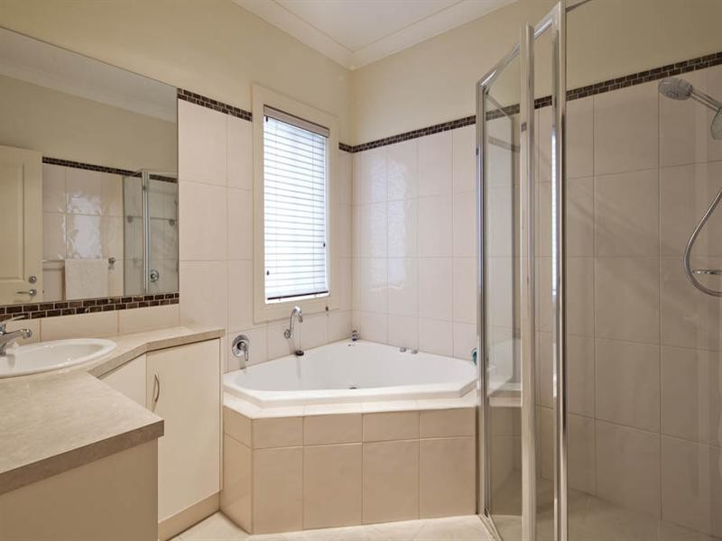 35 Chatswood Crescent, Kidman Park SA 5025