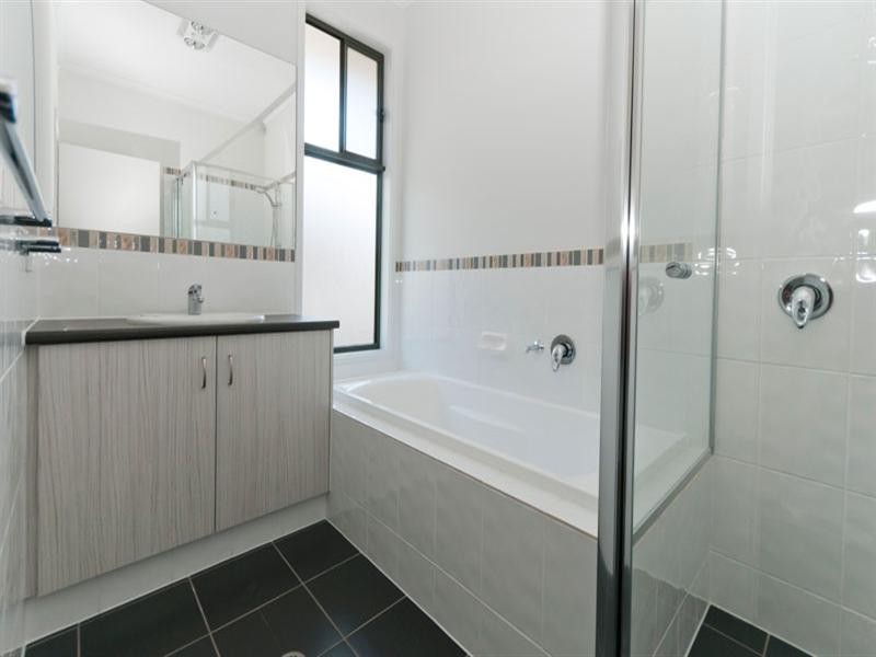 8 Emery Place, Woodville SA 5011