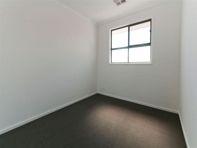 8 Emery Place, Woodville SA 5011