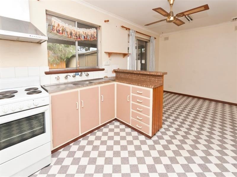 9 Harkness Avenue, Modbury SA 5092