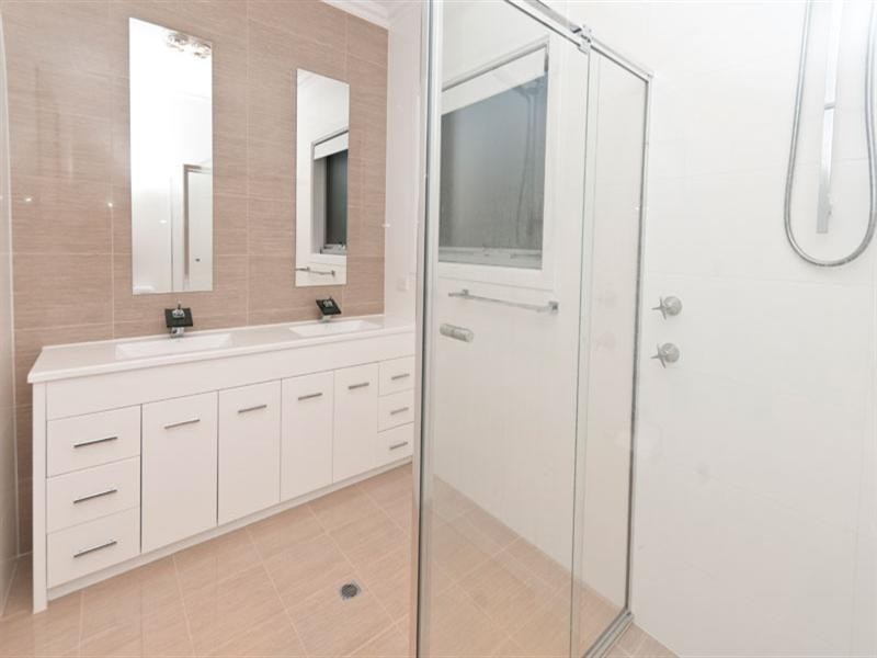 15 Lindsay Street, Highbury SA 5089