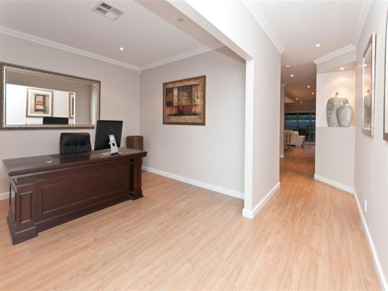 15 Lindsay Street, Highbury SA 5089