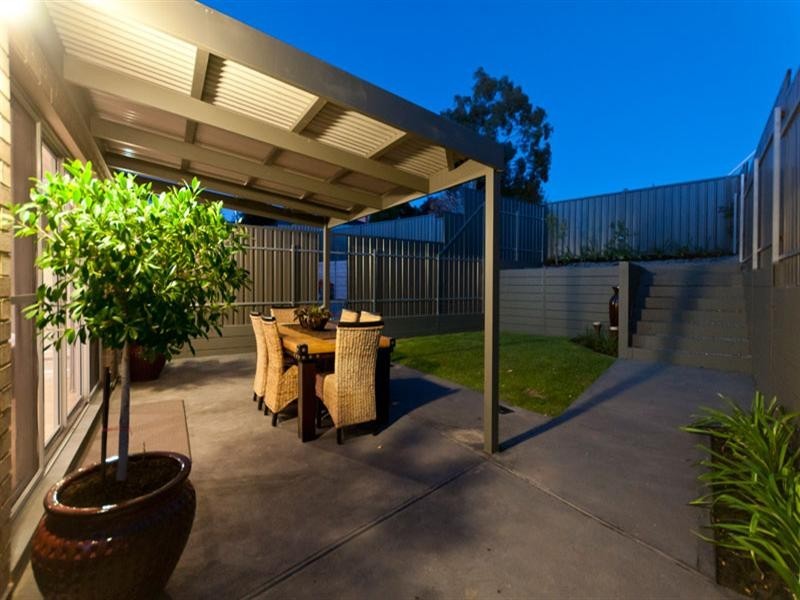 15 Lindsay Street, Highbury SA 5089