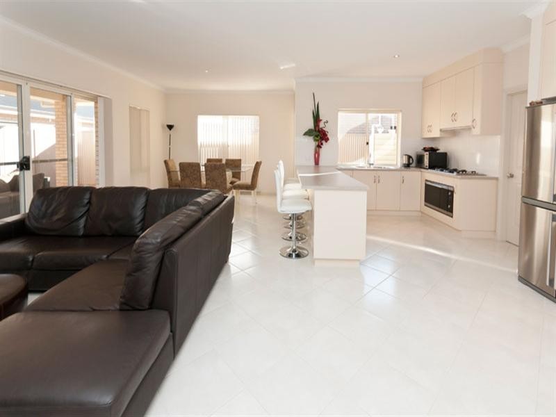 3 Heinrich Street, Mansfield Park SA 5012