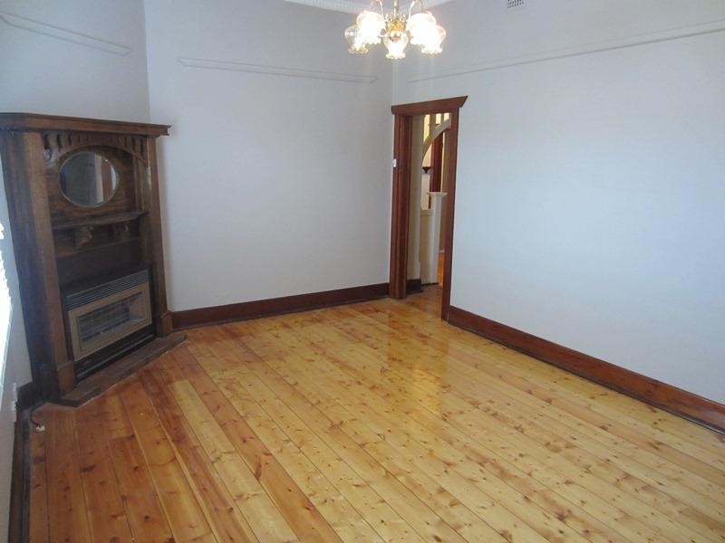 14 Hughes Street South, Woodville SA 5011