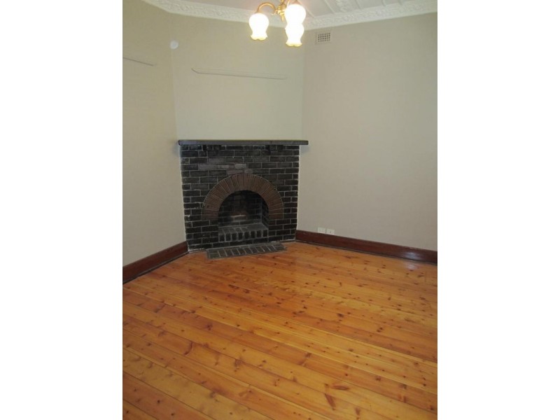 14 Hughes Street South, Woodville SA 5011