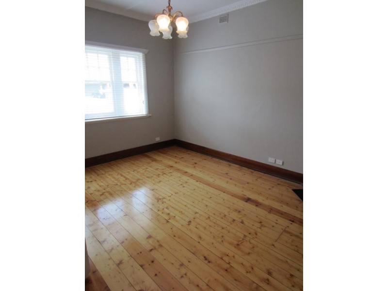 14 Hughes Street South, Woodville SA 5011