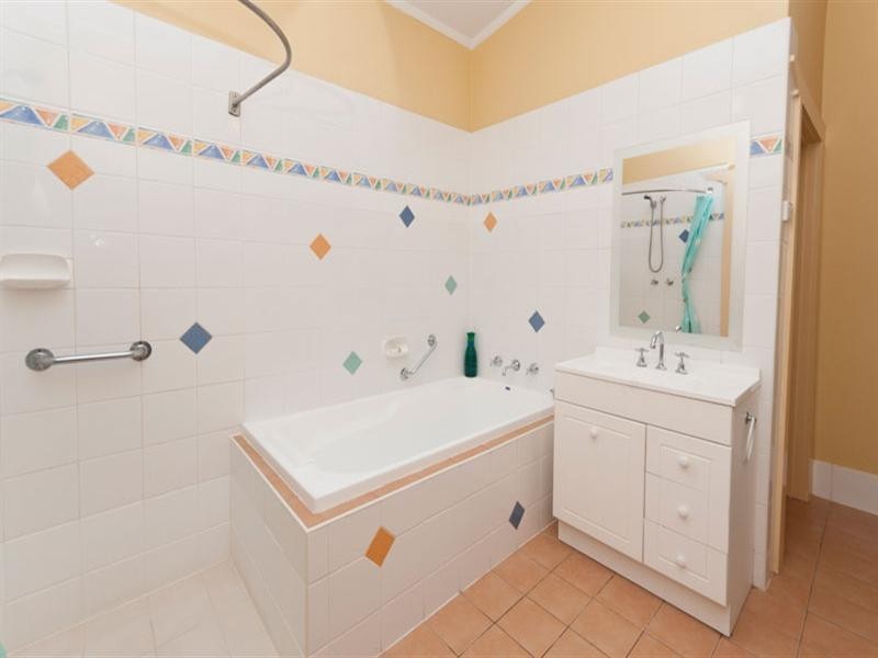 11 Rodney Street, Woodville SA 5011