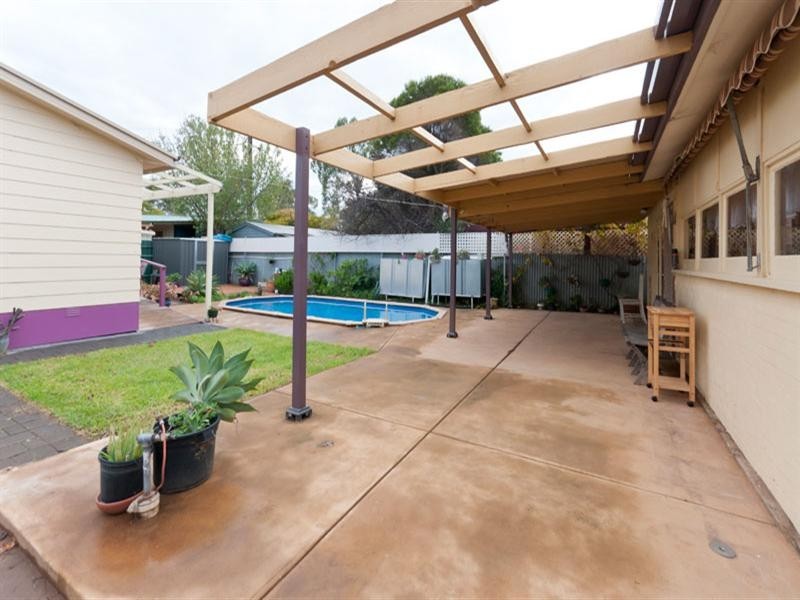 11 Rodney Street, Woodville SA 5011