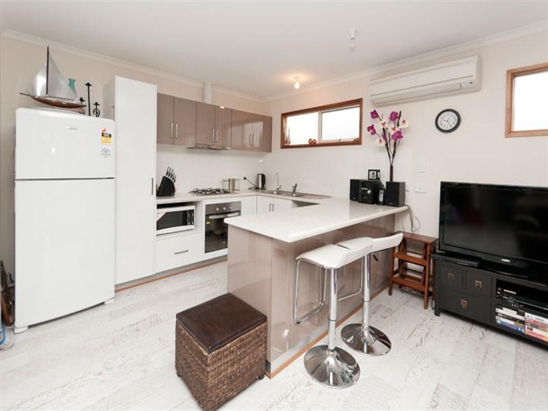 11 Rodney Street, Woodville SA 5011