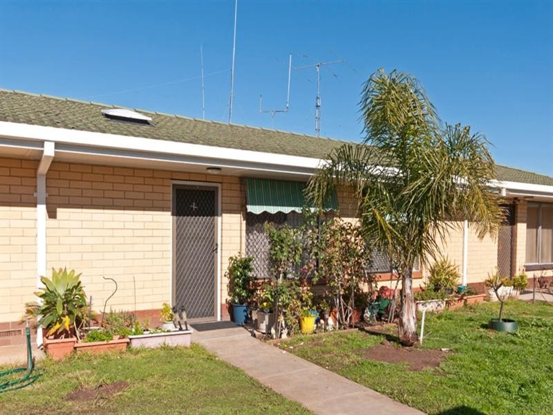 2/41 Leven Street, Seaton SA 5023