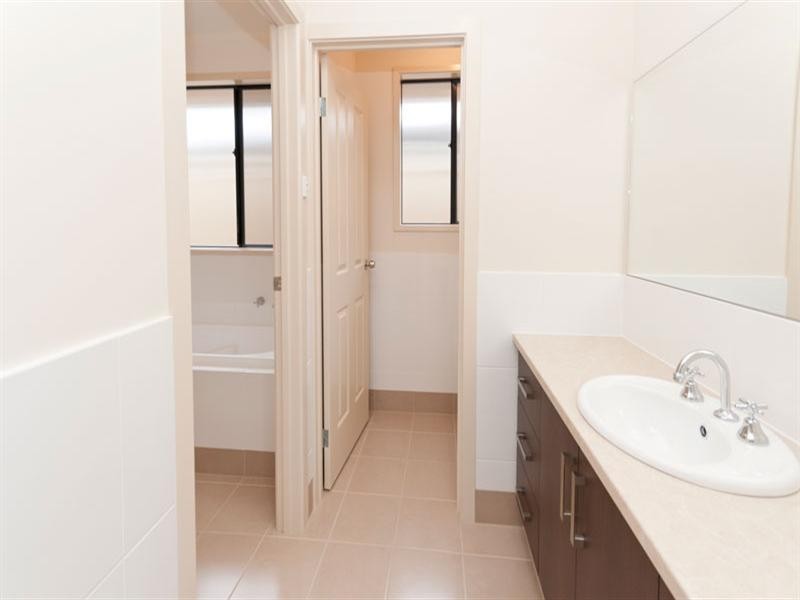 67 Lurline Avenue, Gilles Plains SA 5086