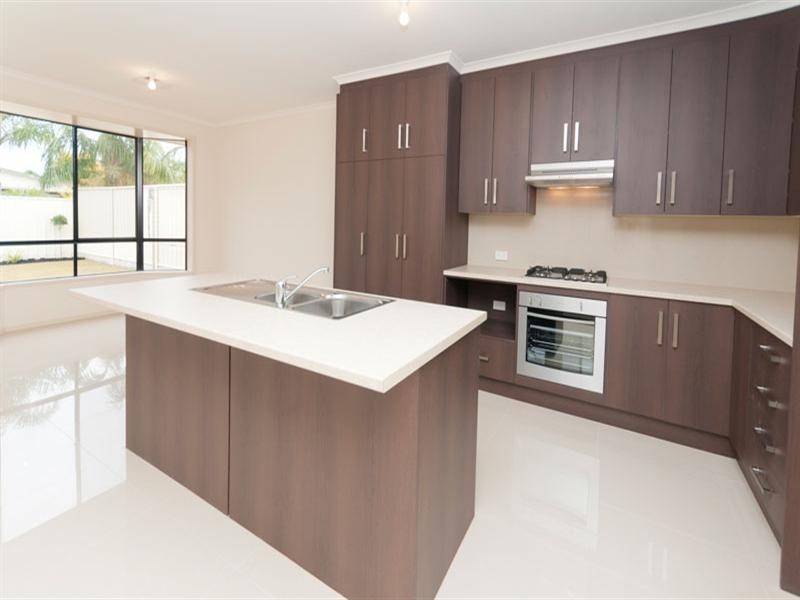 67 Lurline Avenue, Gilles Plains SA 5086