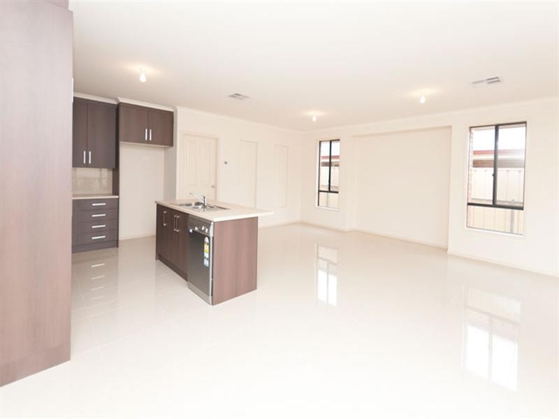 67 Lurline Avenue, Gilles Plains SA 5086