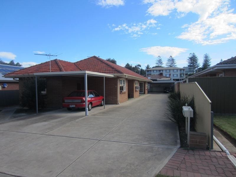 2/11 Baker Street, Grange SA 5022