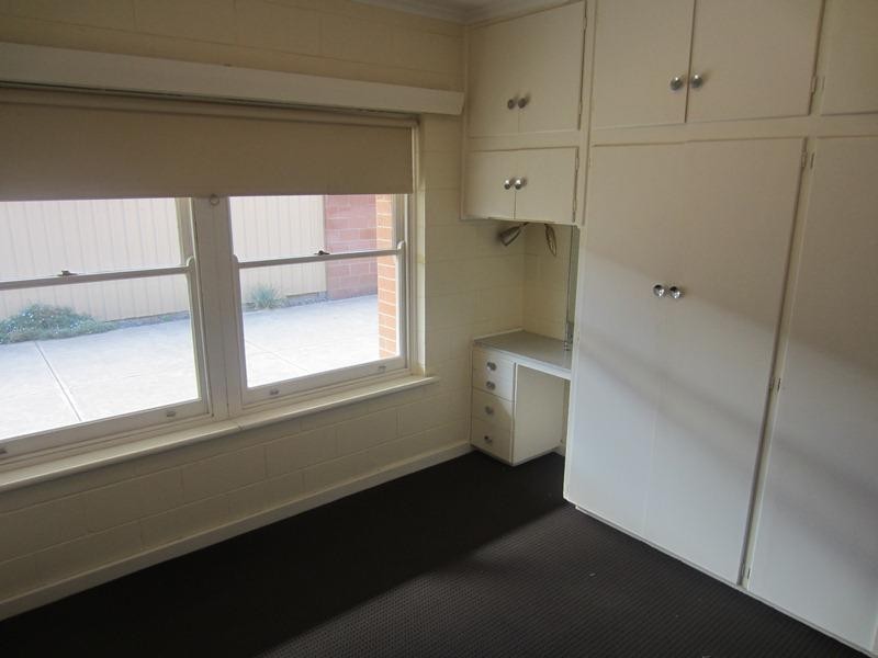 2/11 Baker Street, Grange SA 5022