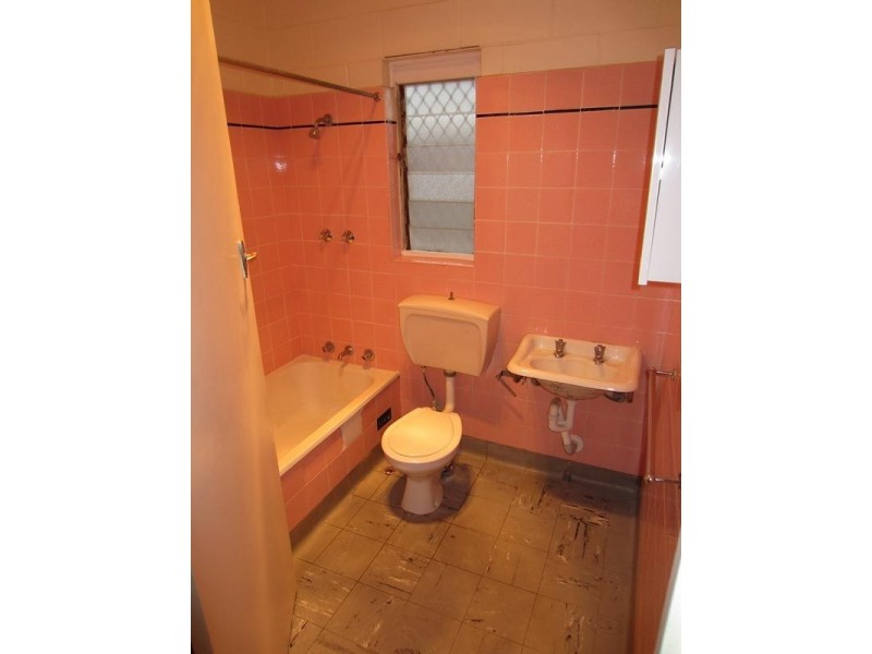 2/11 Baker Street, Grange SA 5022