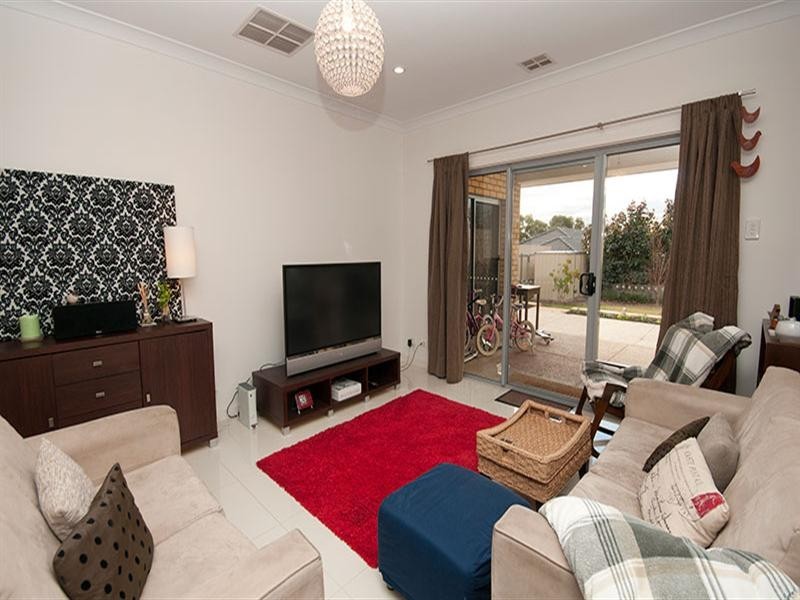 22A Melrose Avenue, Clearview SA 5085