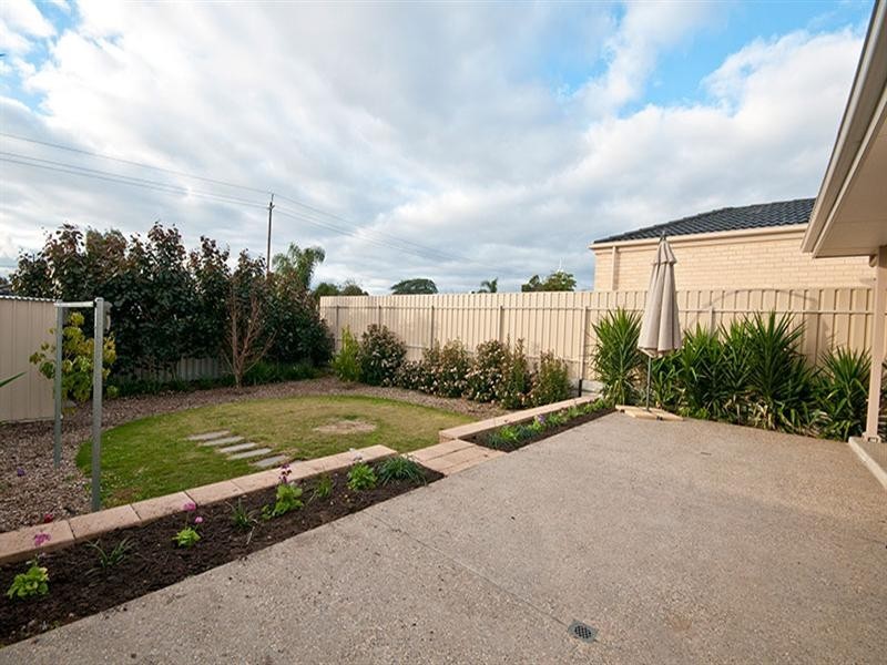 22A Melrose Avenue, Clearview SA 5085