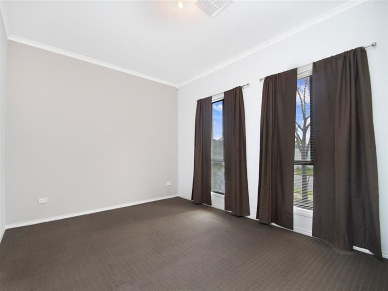 7 Nesbit Street, Albert Park SA 5014