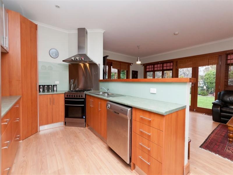 20 Hughes Street South, Woodville SA 5011