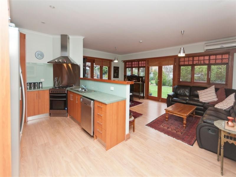 20 Hughes Street South, Woodville SA 5011