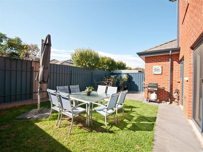 2/213 Findon Road, Findon SA 5023