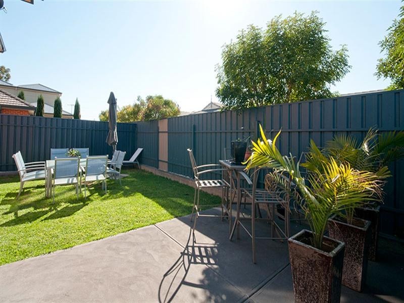 2/213 Findon Road, Findon SA 5023