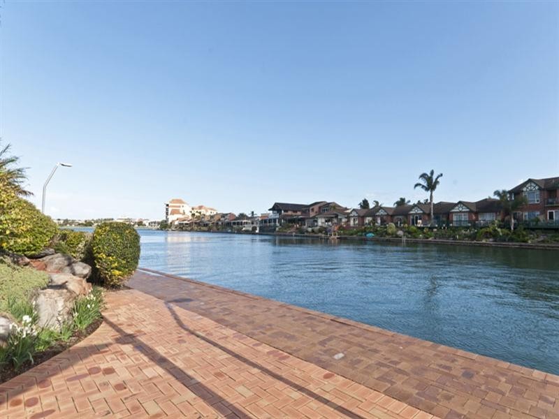 9/157 Brebner Drive, West Lakes SA 5021