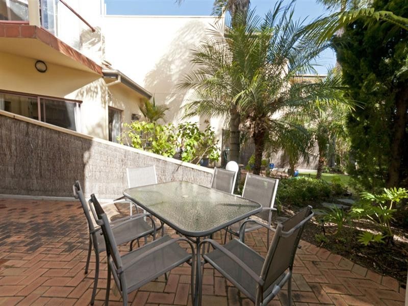 9/157 Brebner Drive, West Lakes SA 5021