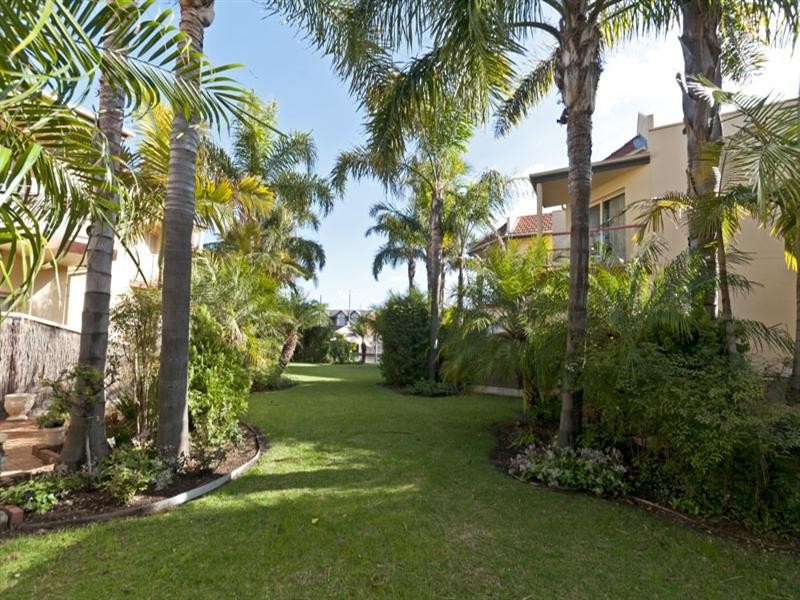 9/157 Brebner Drive, West Lakes SA 5021