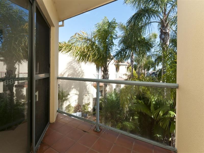 9/157 Brebner Drive, West Lakes SA 5021