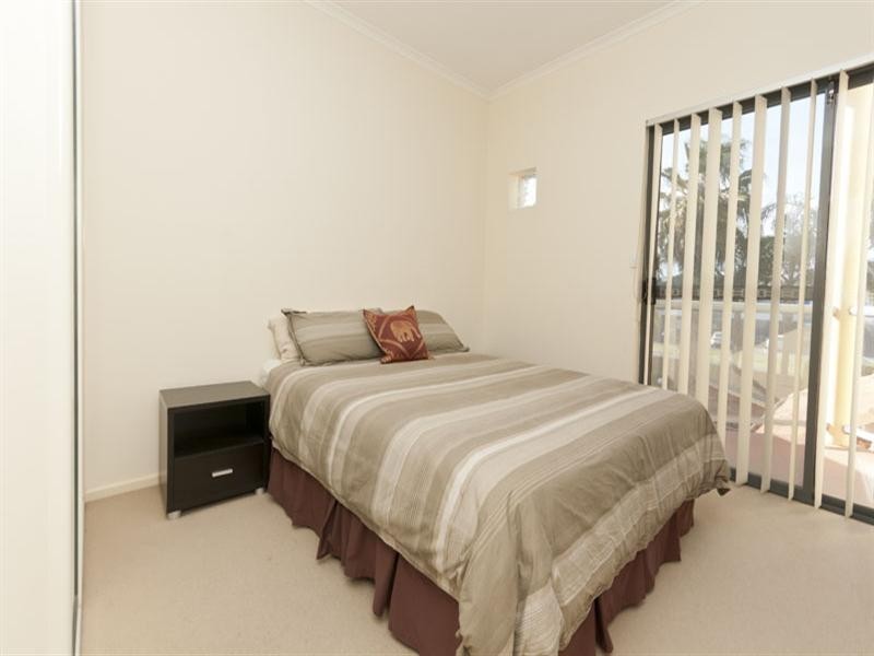 9/157 Brebner Drive, West Lakes SA 5021