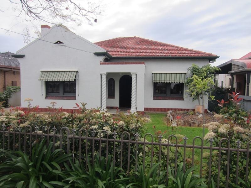 9 Cedar Avenue, Croydon SA 5008